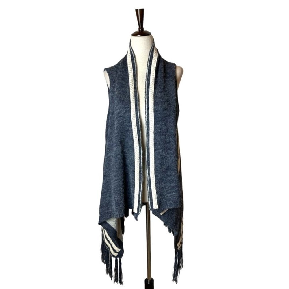 Paper Crane Blue and Ivory Open Asymmetric Fringe Hem Open Front Sweater Vest S